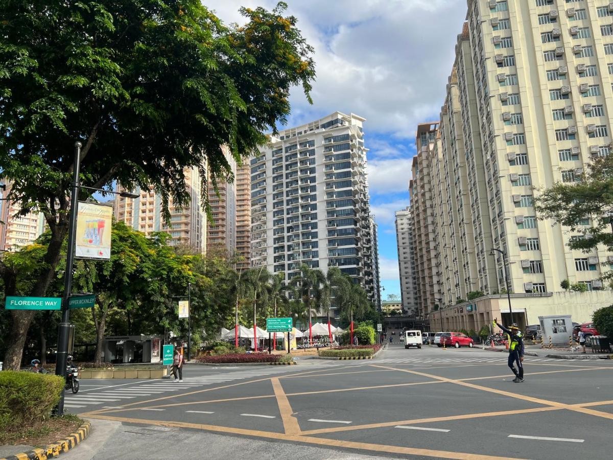 Condotel In Venice Grand Canal Mall Taguig Kültér fotó