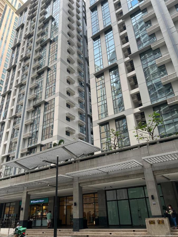Condotel In Venice Grand Canal Mall Taguig Kültér fotó